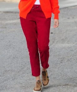 Alba Moda Lederhose In Rot -Stockerpoint Verkaufsgeschäft alba moda lederhose in rot 4 scaled