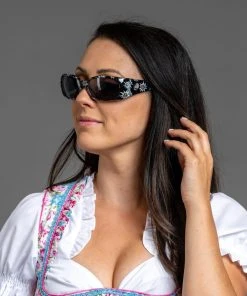 Allgäu Rebell Dirndl " Bianca " In Türkis -Stockerpoint Verkaufsgeschäft allgau rebell dirndl bianca in turkis 10 scaled