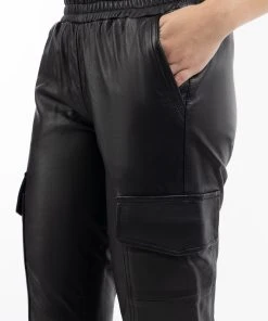 DreiMaster Vintage Lederhose Embell In Schwarz 11 DreiMaster Vintage Lederhose Embell In Schwarz -Stockerpoint Verkaufsgeschäft dreimaster vintage lederhose embell in schwarz 4 scaled