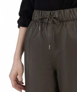 DreiMaster Vintage Lederhose In Taupe -Stockerpoint Verkaufsgeschäft dreimaster vintage lederhose in taupe 4 scaled