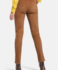 Fadenmeister Berlin Lederhose Leather In Cognac 10 Fadenmeister Berlin Lederhose Leather In Cognac -Stockerpoint Verkaufsgeschäft fadenmeister berlin lederhose leather in cognac 2 scaled