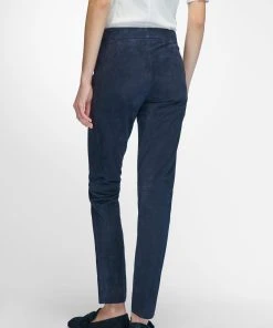 Fadenmeister Berlin Lederhose Leather In Marine -Stockerpoint Verkaufsgeschäft fadenmeister berlin lederhose leather in marine 2 scaled