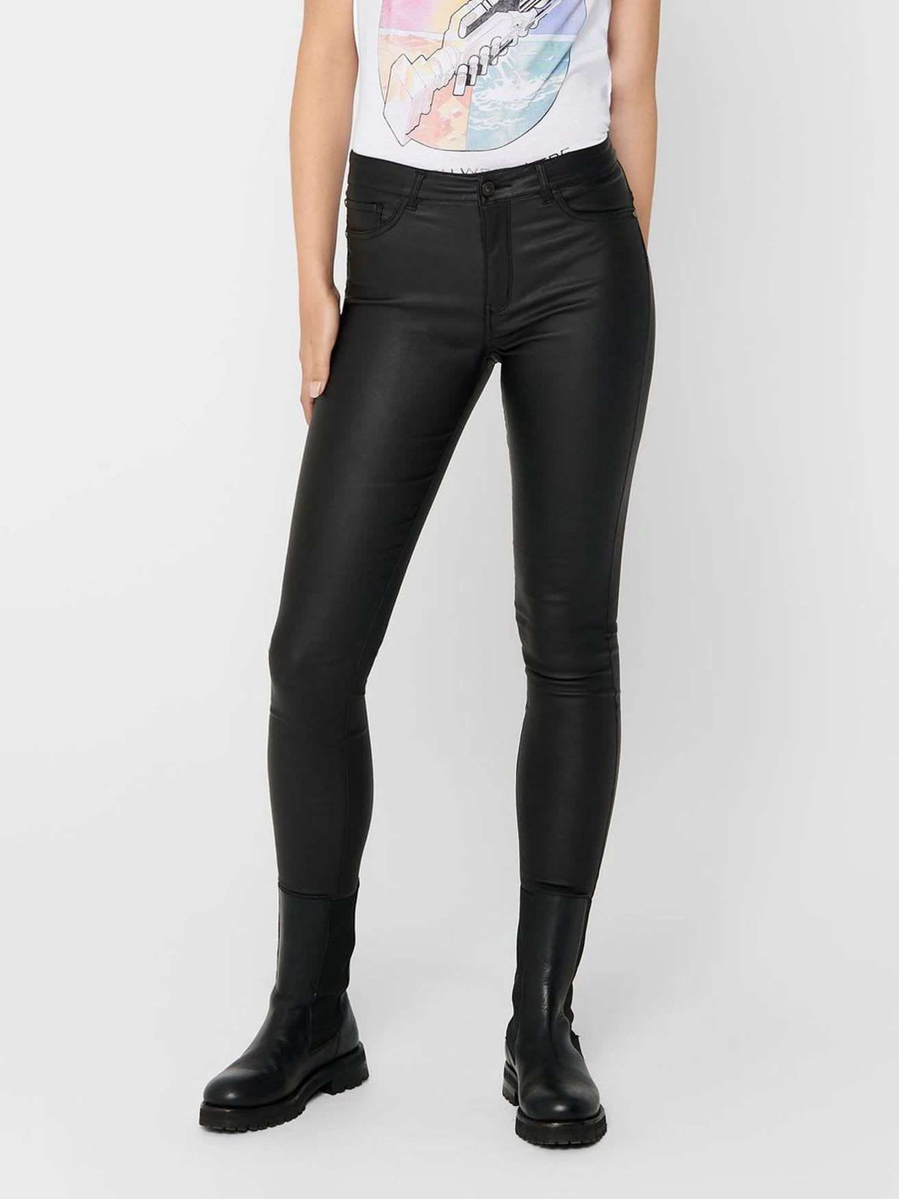 JACQUELINE DE YONG Skinny Jeans Leder Optik High Waist Stretch Coated Denim Pants In Schwarz 3 JACQUELINE DE YONG Skinny Jeans Leder Optik High Waist Stretch Coated Denim Pants In Schwarz