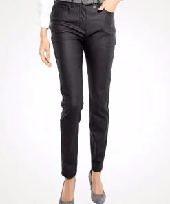 MONA Hose In Schwarz 7 MONA Hose In Schwarz -Stockerpoint Verkaufsgeschäft mona hose in schwarz 2 scaled