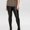 ONLY CARMAKOMA Coated Leder Optik Skinny Stretch Hose Große Größen Plus Size In Schwarz -Stockerpoint Verkaufsgeschäft only carmakoma coated leder optik skinny stretch hose grosse grossen plus size in schwarz
