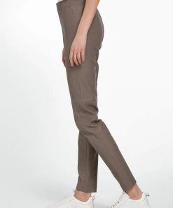 Peter Hahn Lederhose Leather In Greige 12 Peter Hahn Lederhose Leather In Greige -Stockerpoint Verkaufsgeschäft peter hahn lederhose leather in greige 4 scaled