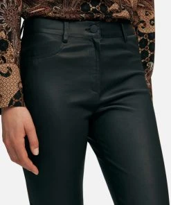 Peter Hahn Lederhose Leather In Schwarz -Stockerpoint Verkaufsgeschäft peter hahn lederhose leather in schwarz 4 scaled