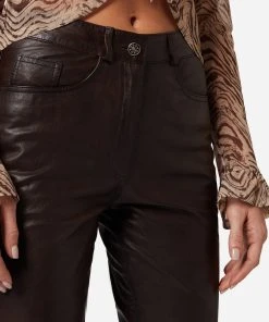 RICANO Lederhose 9809 In Braun -Stockerpoint Verkaufsgeschäft ricano lederhose 9809 in braun 4 scaled