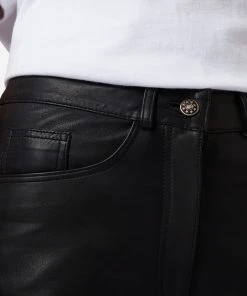 RICANO Lederhose 9809 In Schwarz -Stockerpoint Verkaufsgeschäft ricano lederhose 9809 in schwarz 4 scaled