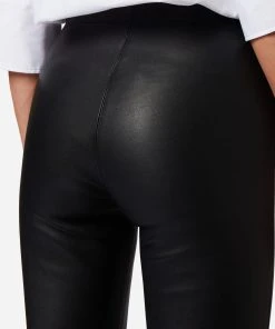 RICANO Lederhose Asteroid Stretch In Schwarz -Stockerpoint Verkaufsgeschäft ricano lederhose asteroid stretch in schwarz 4 scaled