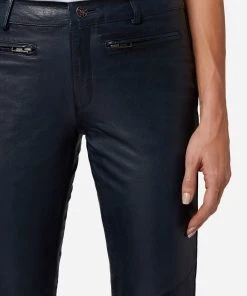 RICANO Lederhose Donna II In Blau 11 RICANO Lederhose Donna II In Blau -Stockerpoint Verkaufsgeschäft ricano lederhose donna ii in blau 3 scaled