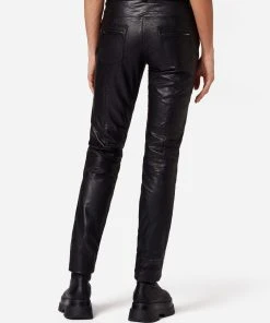 RICANO Lederhose Donna II In Schwarz 9 RICANO Lederhose Donna II In Schwarz -Stockerpoint Verkaufsgeschäft ricano lederhose donna ii in schwarz 2 scaled