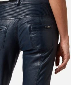 RICANO Lederhose Donna In Blau -Stockerpoint Verkaufsgeschäft ricano lederhose donna in blau 4 scaled