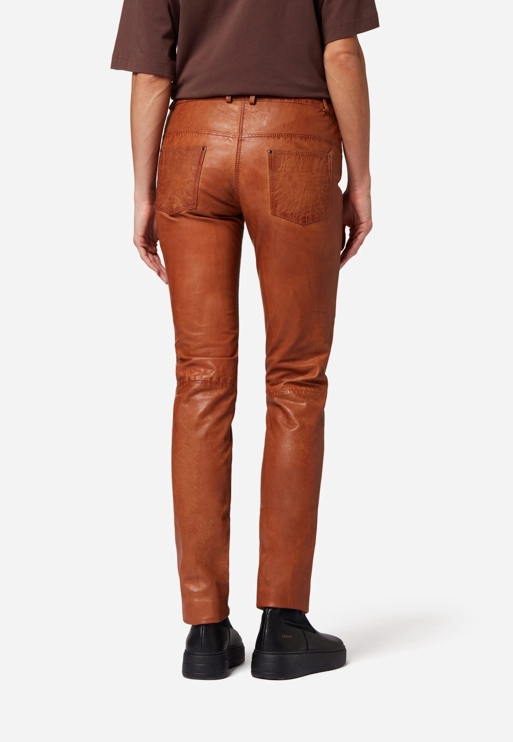 RICANO Lederhose Dorin In Cognac Braun 5 RICANO Lederhose Dorin In Cognac Braun – Bild 3