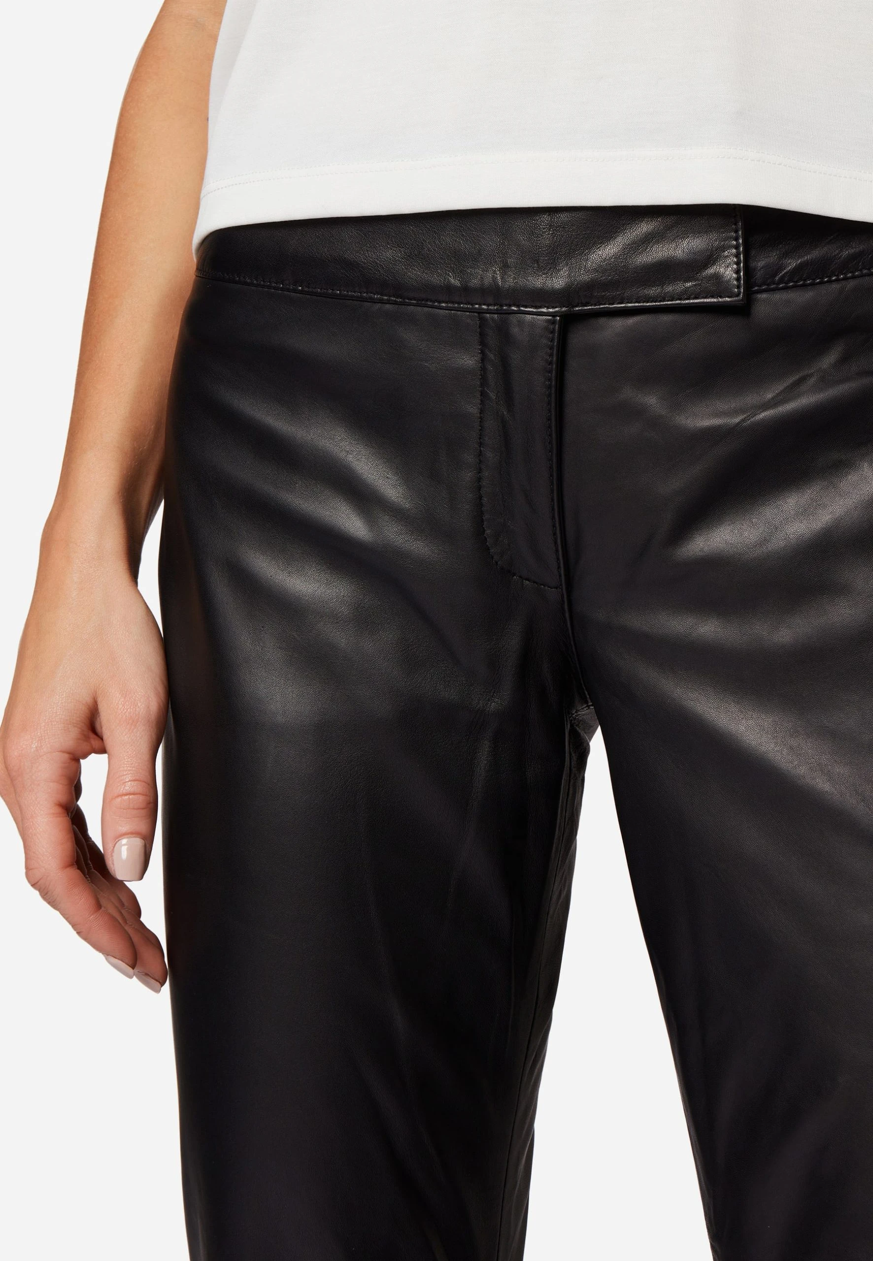 RICANO Lederhose Low Cut 2 In Schwarz 6 RICANO Lederhose Low Cut 2 In Schwarz – Bild 4