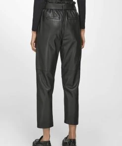 St. Emile Lederhose Leather In Schwarz -Stockerpoint Verkaufsgeschäft st emile lederhose leather in schwarz 2 scaled