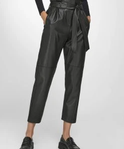 St. Emile Lederhose Leather In Schwarz