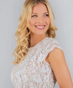 Stockerpoint Bluse "Brianna" In Creme 10 Stockerpoint Bluse "Brianna" In Creme -Stockerpoint Verkaufsgeschäft stockerpoint bluse brianna in creme 3 scaled