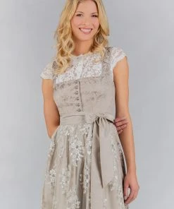 Stockerpoint Bluse "Brianna" In Creme 11 Stockerpoint Bluse "Brianna" In Creme -Stockerpoint Verkaufsgeschäft stockerpoint bluse brianna in creme 4