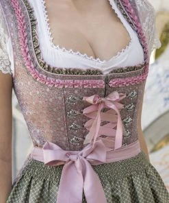 Stockerpoint Dirndlblue "B-3033" In Weiss 12 Stockerpoint Dirndlblue "B-3033" In Weiss -Stockerpoint Verkaufsgeschäft stockerpoint dirndlblue b 3033 in weiss 4 scaled