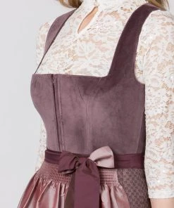 Stockerpoint Dirndlbluse "Deliane" In Creme -Stockerpoint Verkaufsgeschäft stockerpoint dirndlbluse deliane in creme 3 scaled