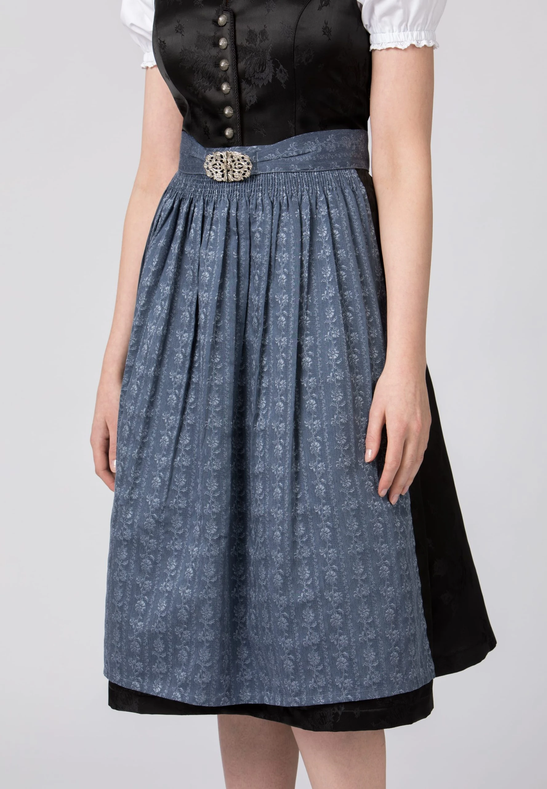 Stockerpoint Langes Dirndl "Daphne" In Schwarz 7 Stockerpoint Langes Dirndl "Daphne" In Schwarz – Bild 5