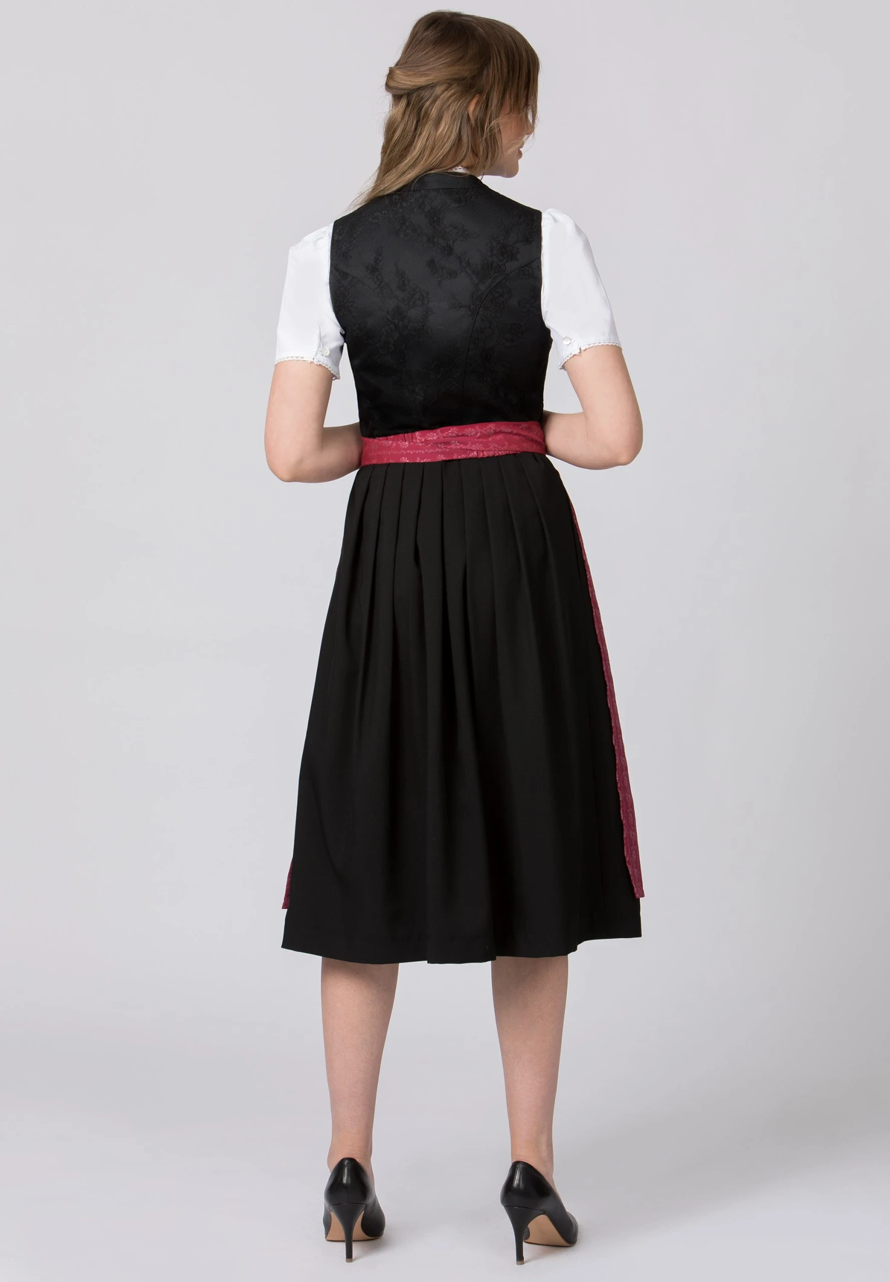 Stockerpoint Langes Dirndl "Lauryin" In Schwarz 6 Stockerpoint Langes Dirndl "Lauryin" In Schwarz – Bild 4