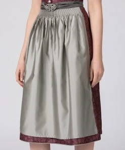 Stockerpoint Langes Dirndl "Leonora" In Bordeaux -Stockerpoint Verkaufsgeschäft stockerpoint langes dirndl leonora in bordeaux 3 scaled