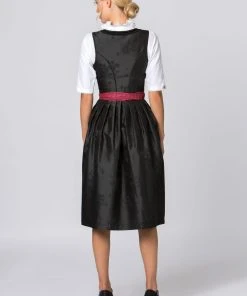 Stockerpoint Langes Dirndl "Odette" In Schwarz 12 Stockerpoint Langes Dirndl "Odette" In Schwarz -Stockerpoint Verkaufsgeschäft stockerpoint langes dirndl odette in schwarz 3 scaled