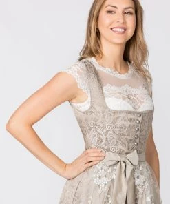 Stockerpoint Langes Dirndl "Sidonia" In Creme -Stockerpoint Verkaufsgeschäft stockerpoint langes dirndl sidonia in creme 4 scaled