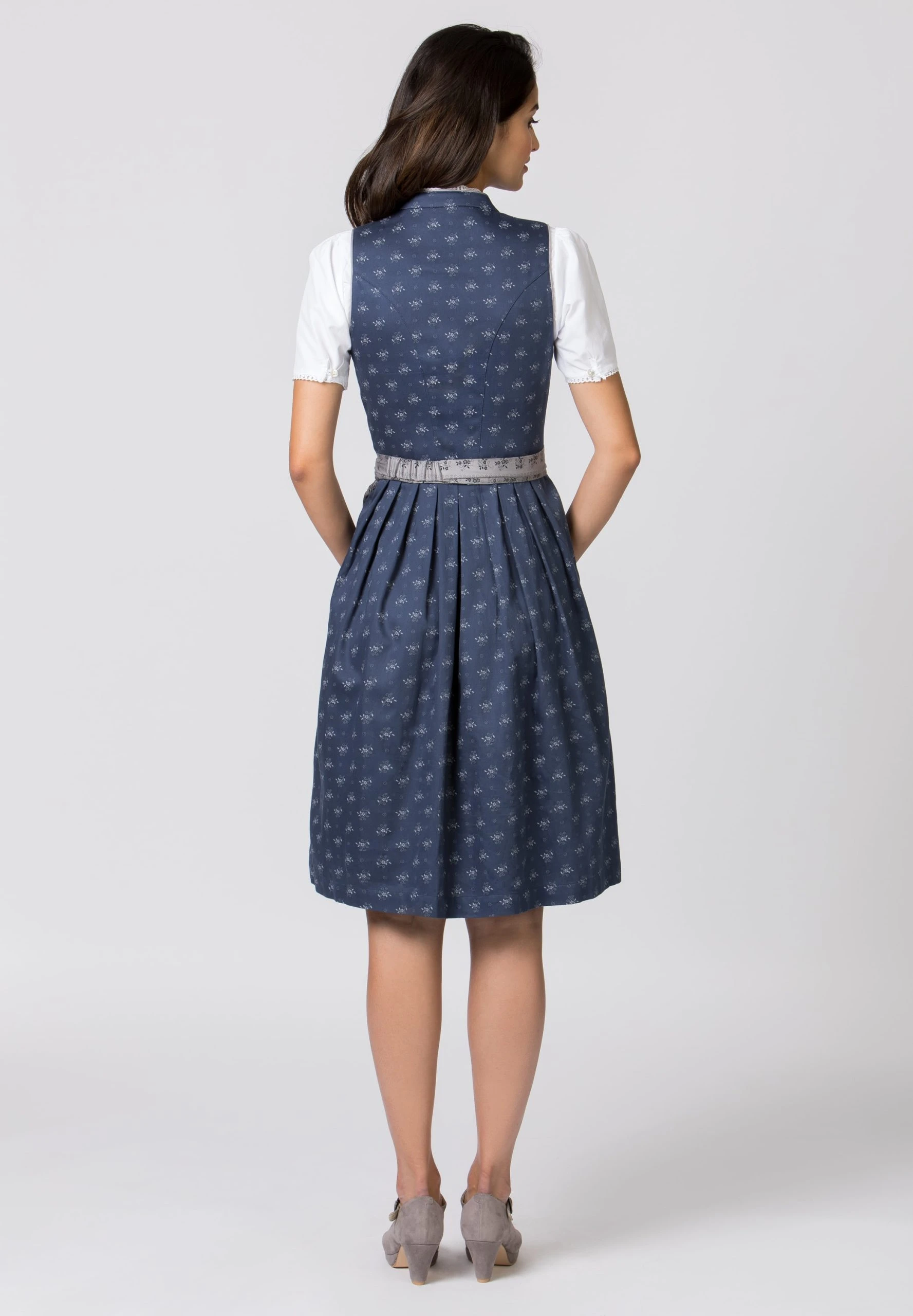 Stockerpoint Midi Dirndl "Amalie 2" In Dunkelblau-grau 5 Stockerpoint Midi Dirndl "Amalie 2" In Dunkelblau-grau – Bild 3