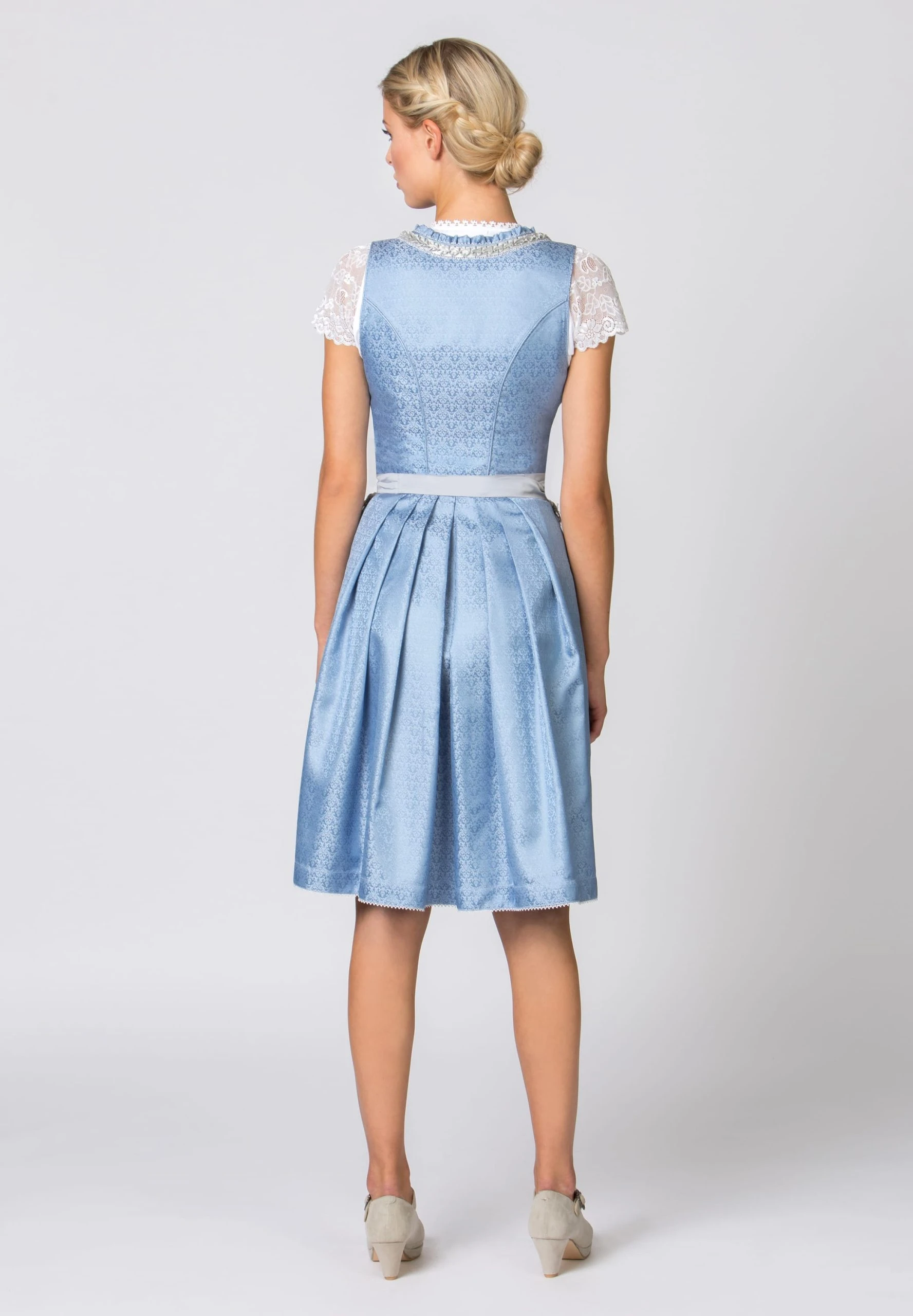 Stockerpoint Midi Dirndl "Anastasia" In Hellblau-silber 5 Stockerpoint Midi Dirndl "Anastasia" In Hellblau-silber – Bild 3