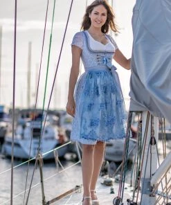 Stockerpoint Midi Dirndl "Annabelle" In Hellblau -Stockerpoint Verkaufsgeschäft stockerpoint midi dirndl annabelle in hellblau 7 scaled