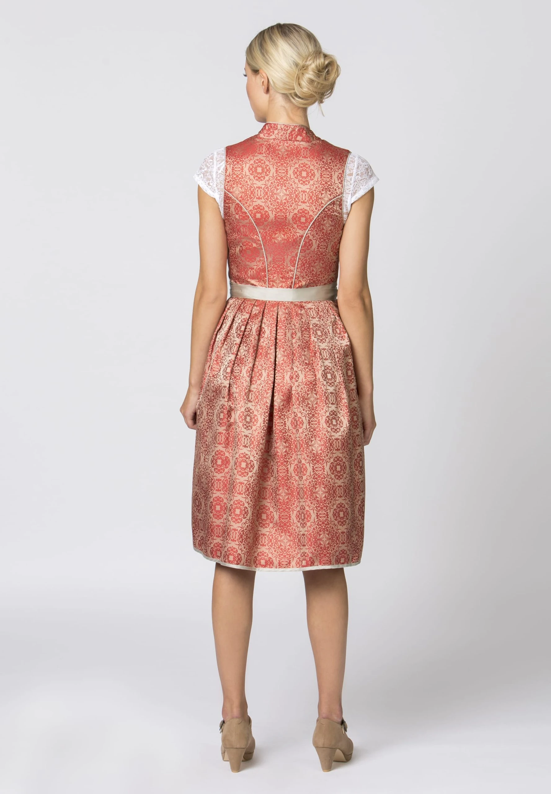 Stockerpoint Midi Dirndl "Odina" In Rot 5 Stockerpoint Midi Dirndl "Odina" In Rot – Bild 3