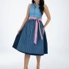 Turi Landhaus Dirndl In Blau/ Rosa -Stockerpoint Verkaufsgeschäft turi landhaus dirndl in blau rosa