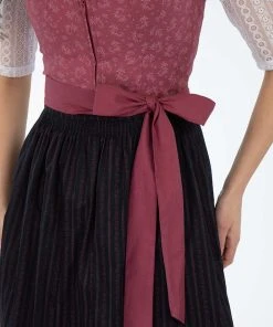 Turi Landhaus Dirndl In Bordeaux/ Schwarz -Stockerpoint Verkaufsgeschäft turi landhaus dirndl in bordeaux schwarz 3